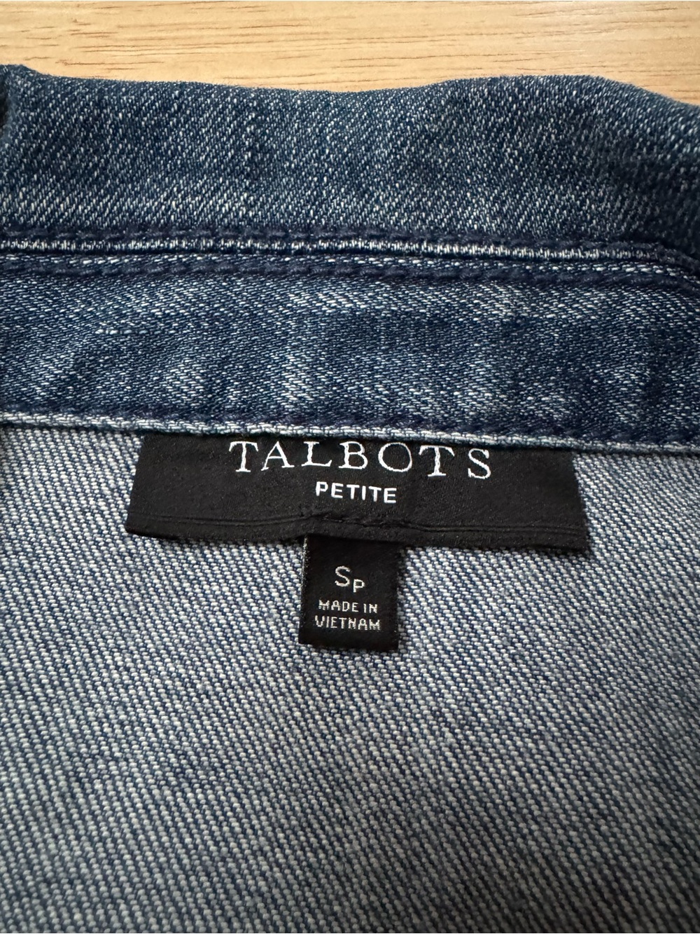 Talbots Classic Denim Trucker Jacket Size Small Petite Coastal Grandma Preppy - Picture 4 of 7